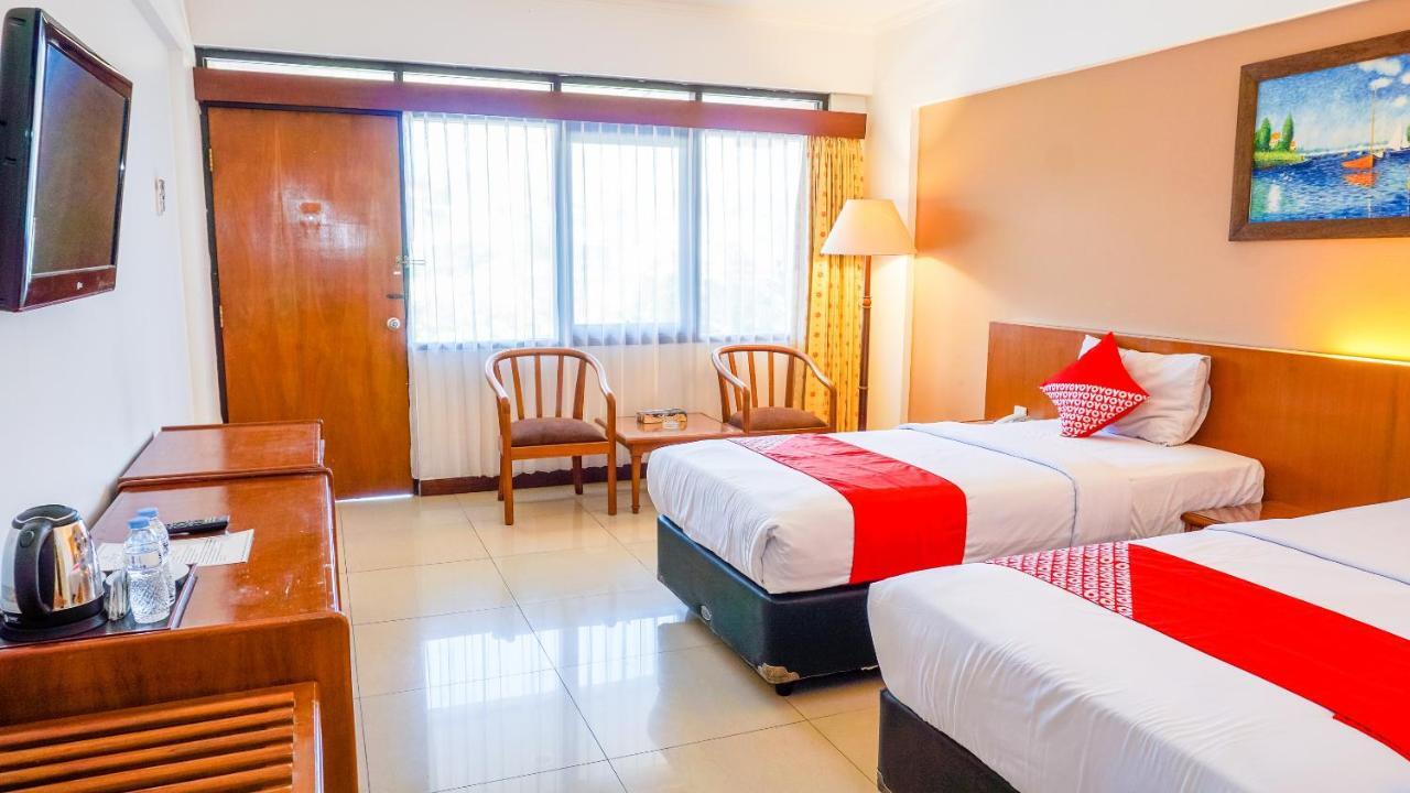 Capital O 1616 Setiabudhi Indah Hotel 3* Bandung