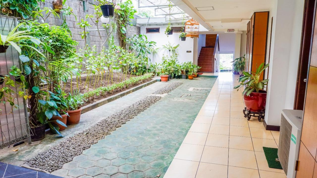 Hotel Capital O 1616 Setiabudhi Indah Hotel