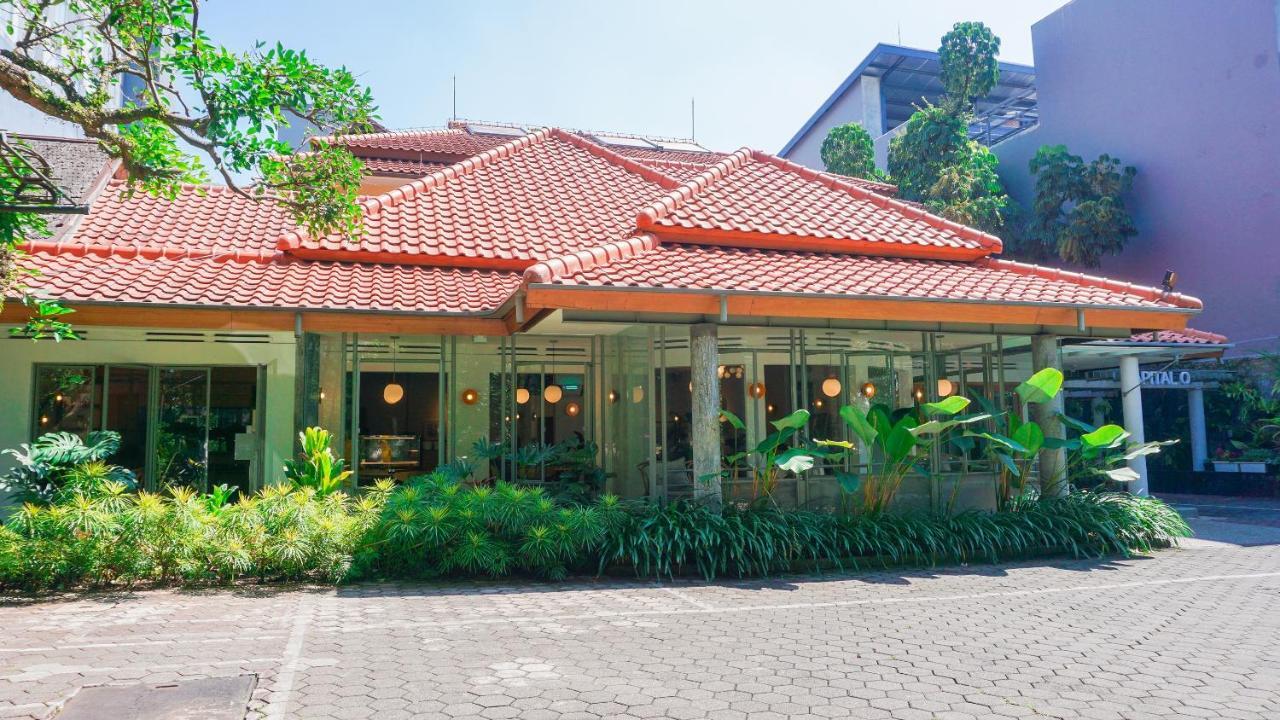 Capital O 1616 Setiabudhi Indah Hotel 3* Bandung