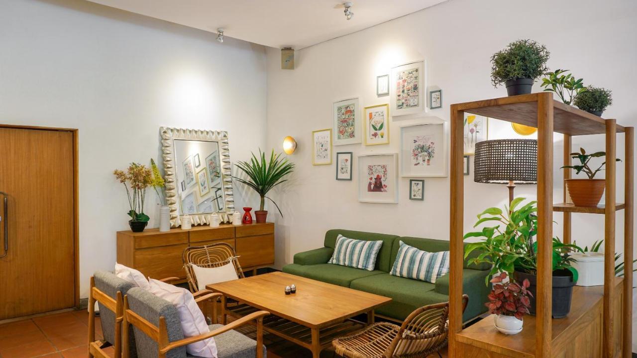Capital O 1616 Setiabudhi Indah Hotel 3* Bandung